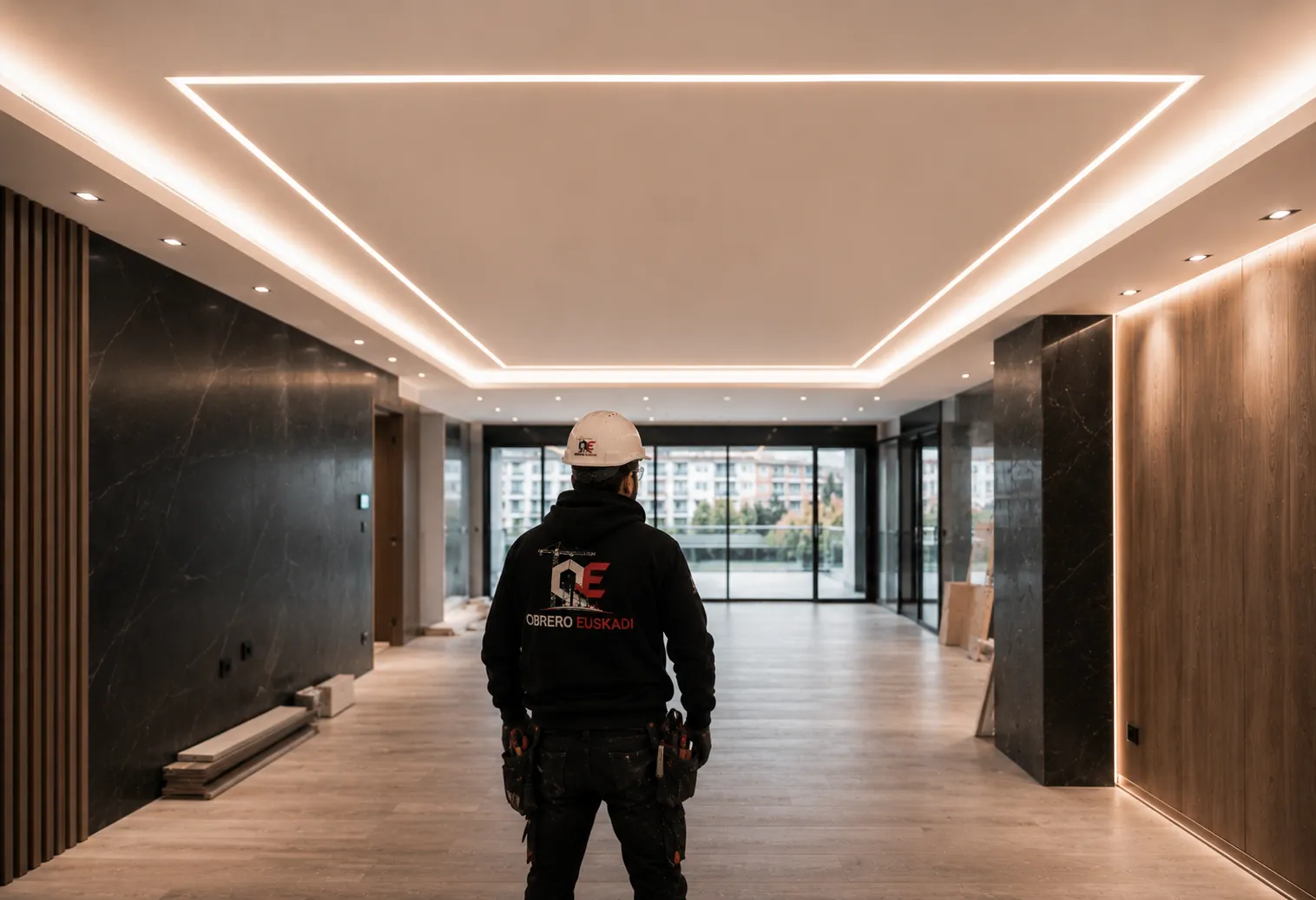 Interior moderno en construcción